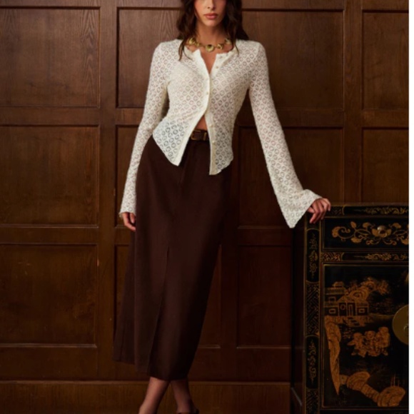 NWT Bell Sleeve Button Down Slim Blouse - Picture 2 of 12